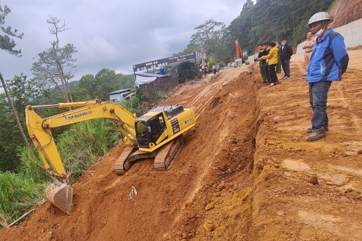 Vụ công nhân bị vùi lấp tại đèo Prenn ở Đà Lạt: Nạn nhân thứ 2 ra đi mãi mãi