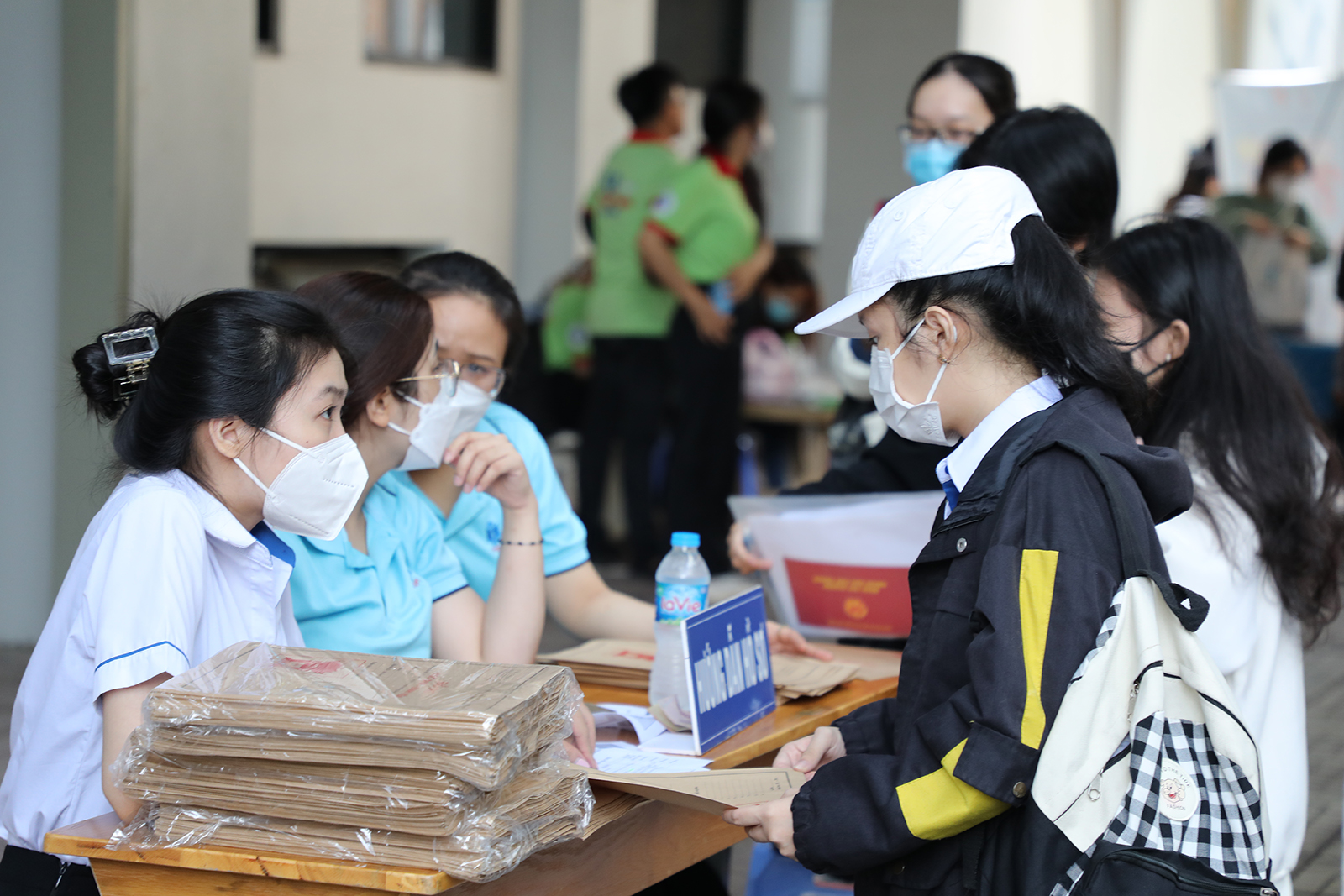 Bà mẹ đăng “hóa đơn” sau kỳ thi đại học gây “bão” mạng: Gia đình bình dân nhìn vào chỉ thấy ngậm ngùi