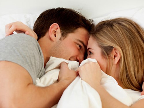 Chuyện phạm phòng: Chồng qua đời sau khi “y:êu” vợ ban trưa