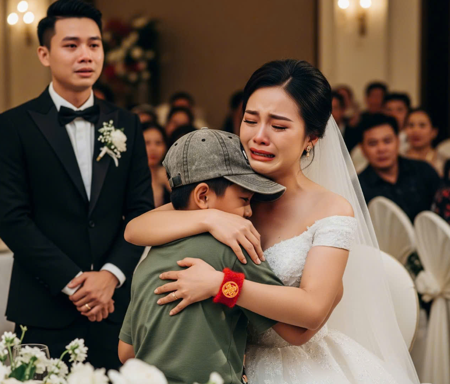 Xin ăn giữa tiệc cưới xa hoa, cậu bé s:ững s:ờ nhận ra cô dâu là mẹ th:ất l:ạc, quyết định sau đó của chú rể khiến cả đám cưới ngỡ ngàng…