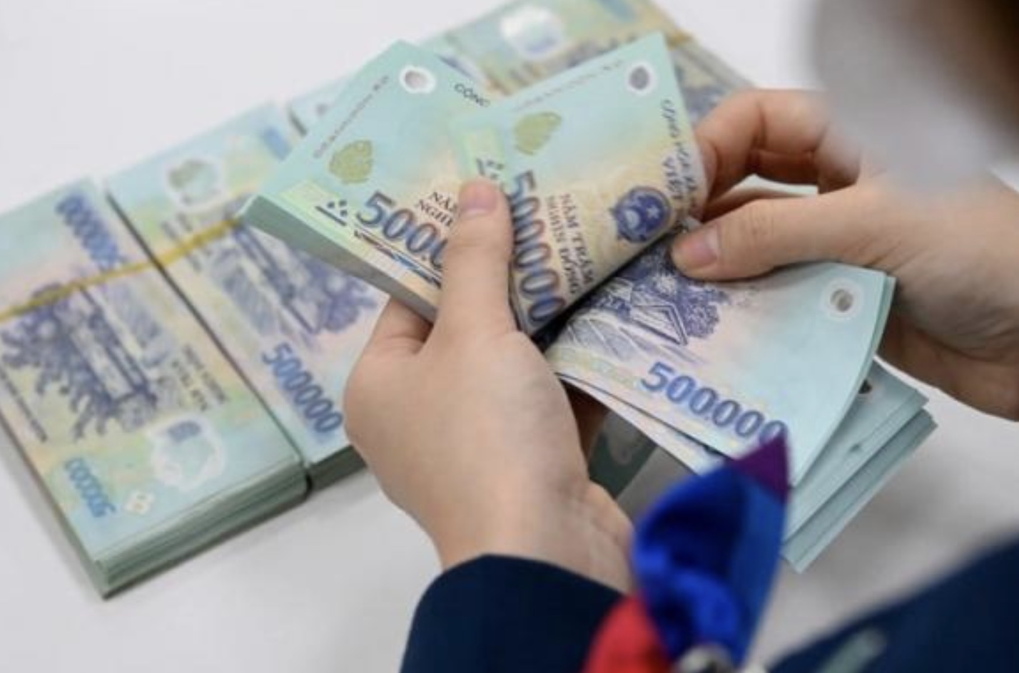 Trưởng thôn, Tổ trưởng dân phố được hưởng phụ cấp bằng 6,0 lần mức lương cơ sở