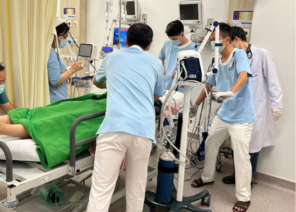 Người phụ nữ v: ỡ m: ạch m: áu n: ão sau khi cãi nhau với con trai