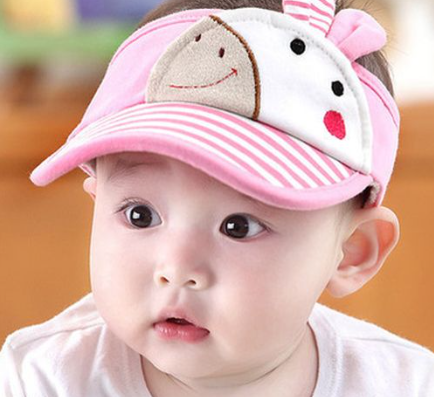 Mẹ định đặt tên cho con là Nguyễn Thù Hận, nhân viên tư pháp sửa thành tên cực hay, đứa trẻ giờ rất thành đạt