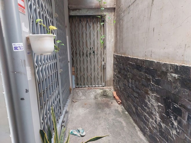Nóng: Khởi tố 2 người đàn ông liên quan vụ thithe cô gái trong vali ở TP.HCM