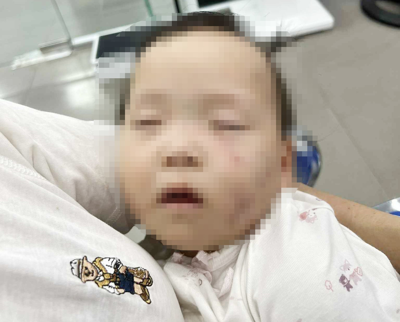 Tạm giữ cô giáo gây thương tích cho trẻ mầm non