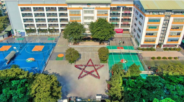 Hà Nội: Nghi bị bắt cóc, học sinh nhảy khỏi xe ôm công nghệ