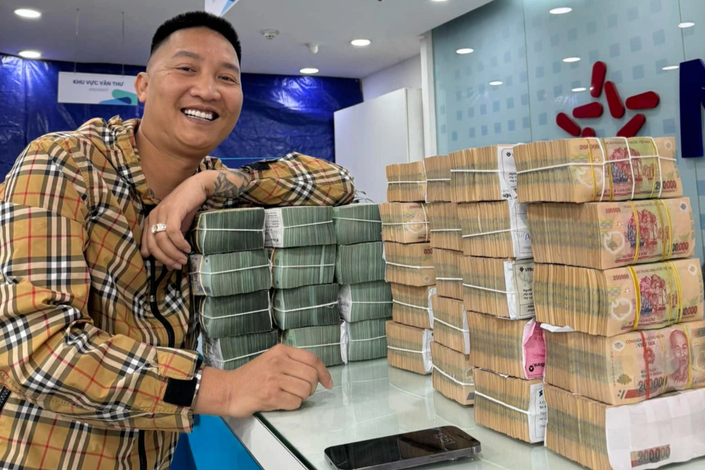 Hệ sinh thái doanh nghiệp trăm tỷ đồng của Huấn “Hoa Hồng”