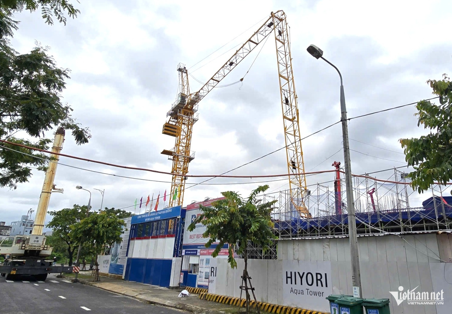 Sập cần cẩu công trình chung cư 25 tầng, một công nhân tuvong