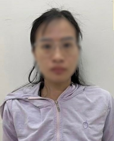 Nữ quản lý nhà hàng ở Phú Mỹ Hưng “phù phép” thẻ tín dụng của khách để mua iPhone 16