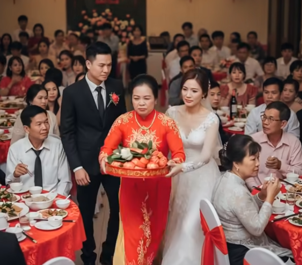 Ngày tôi kết hôn, gia đình tôi đã giữ lại tiền “lễ đen” nhà trai gửi, thay vì đưa cho hai vợ chồng tôi làm ăn