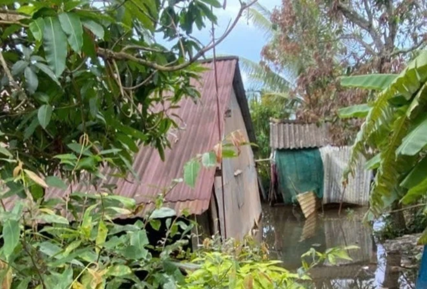 Vụ 2 mẹ con tuvong trong nhà vệ sinh: Hé lộ nguyên nhân đau lòng