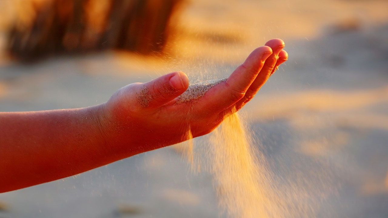 Đến cuối đời, người thân thiết nhất không phải cha mẹ hay vợ con, mà là ”người” này